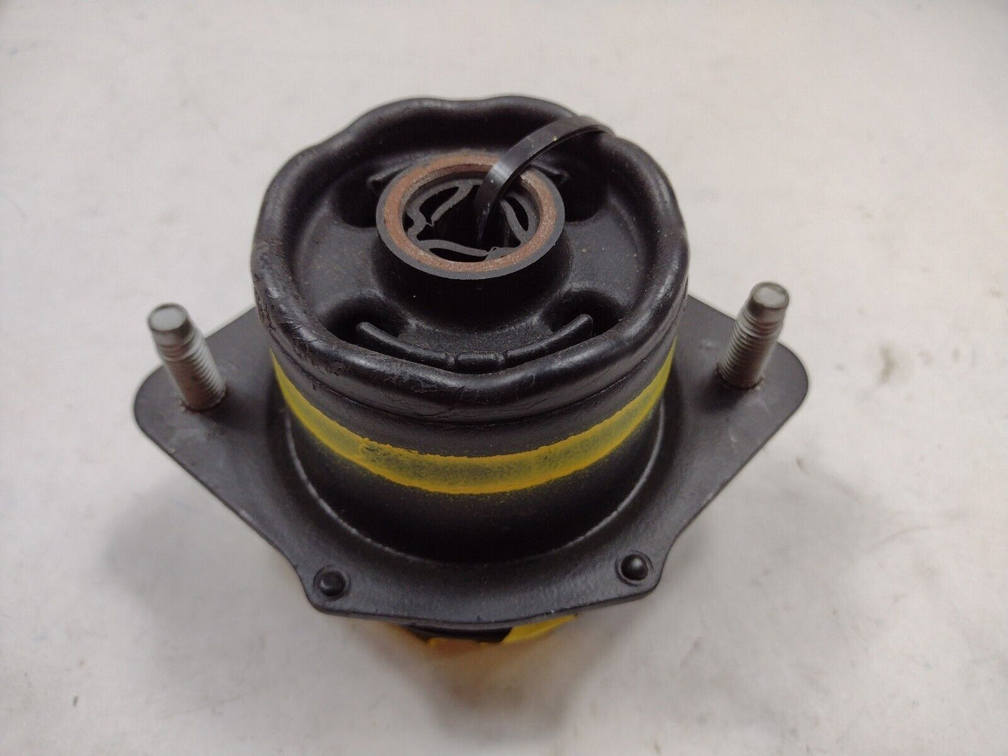 Genuine OEM GM Chevy Silverado 1500 Body Mount Cushion 2014-2019 23248397