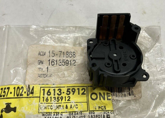 New OEM GM 15-71868 A/C Heater Control Switch 1992-94 Pontiac Bonneville 1571868