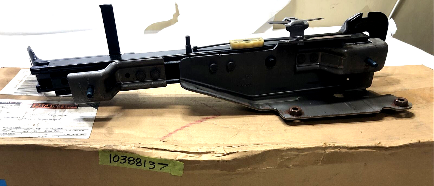 New OEM GM 04-12 Chevrolet Colorado Driver Seat Outer Adjuster 10388137