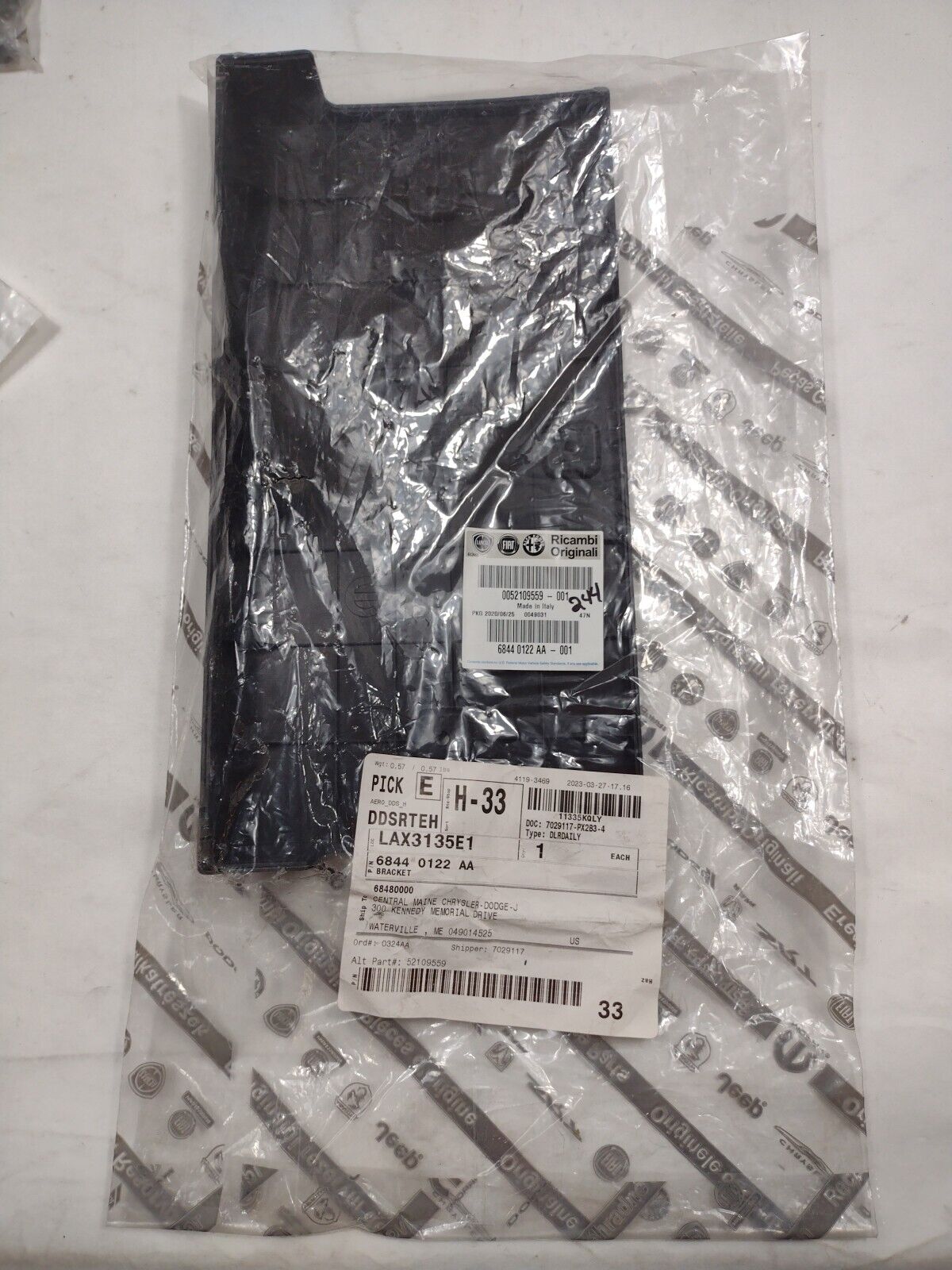 Genuine OEM Mopar Fiat 500X License Plate Bracket 2019-2020 68440122AA