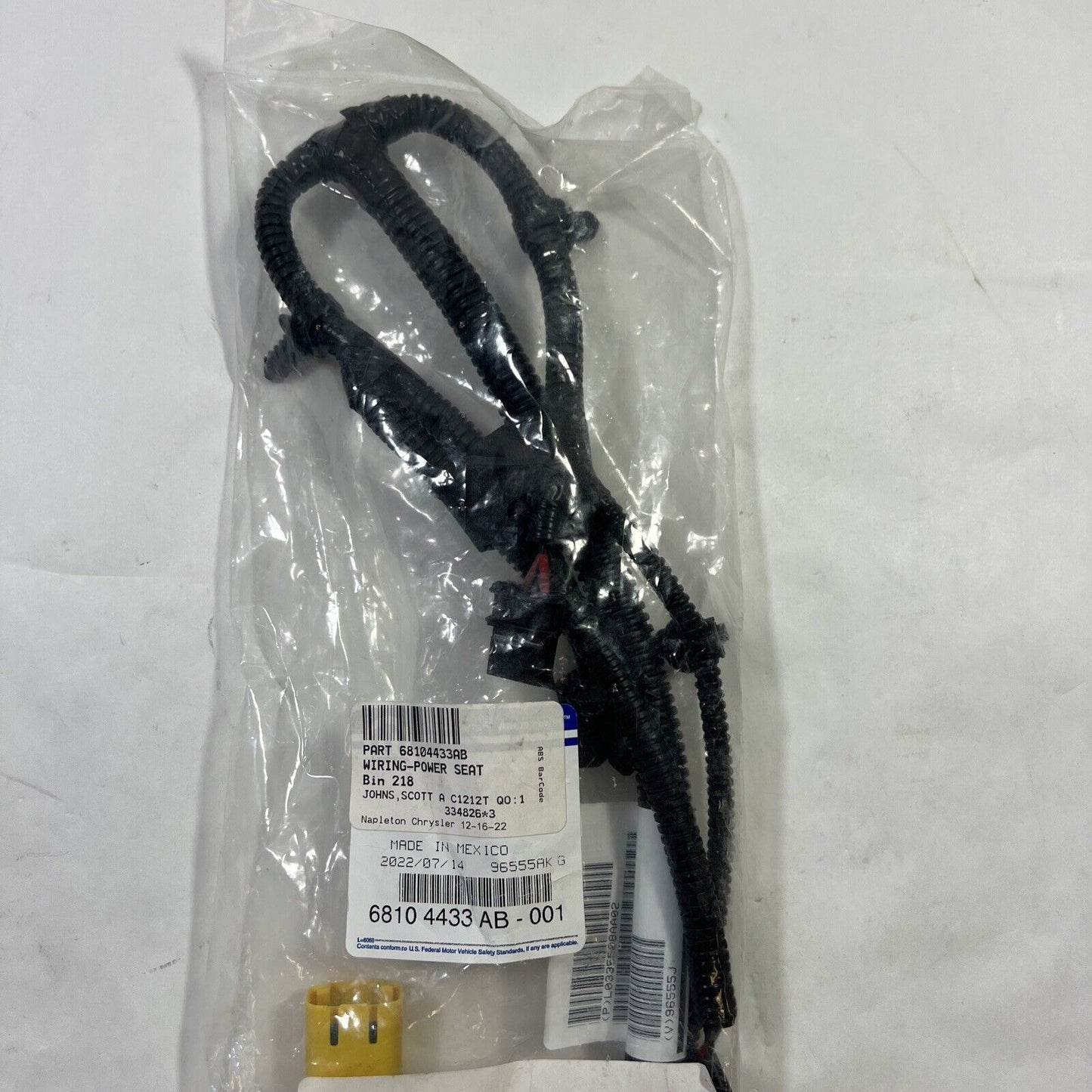 Genuine OEM Mopar Power Seat Wiring 68104433AB