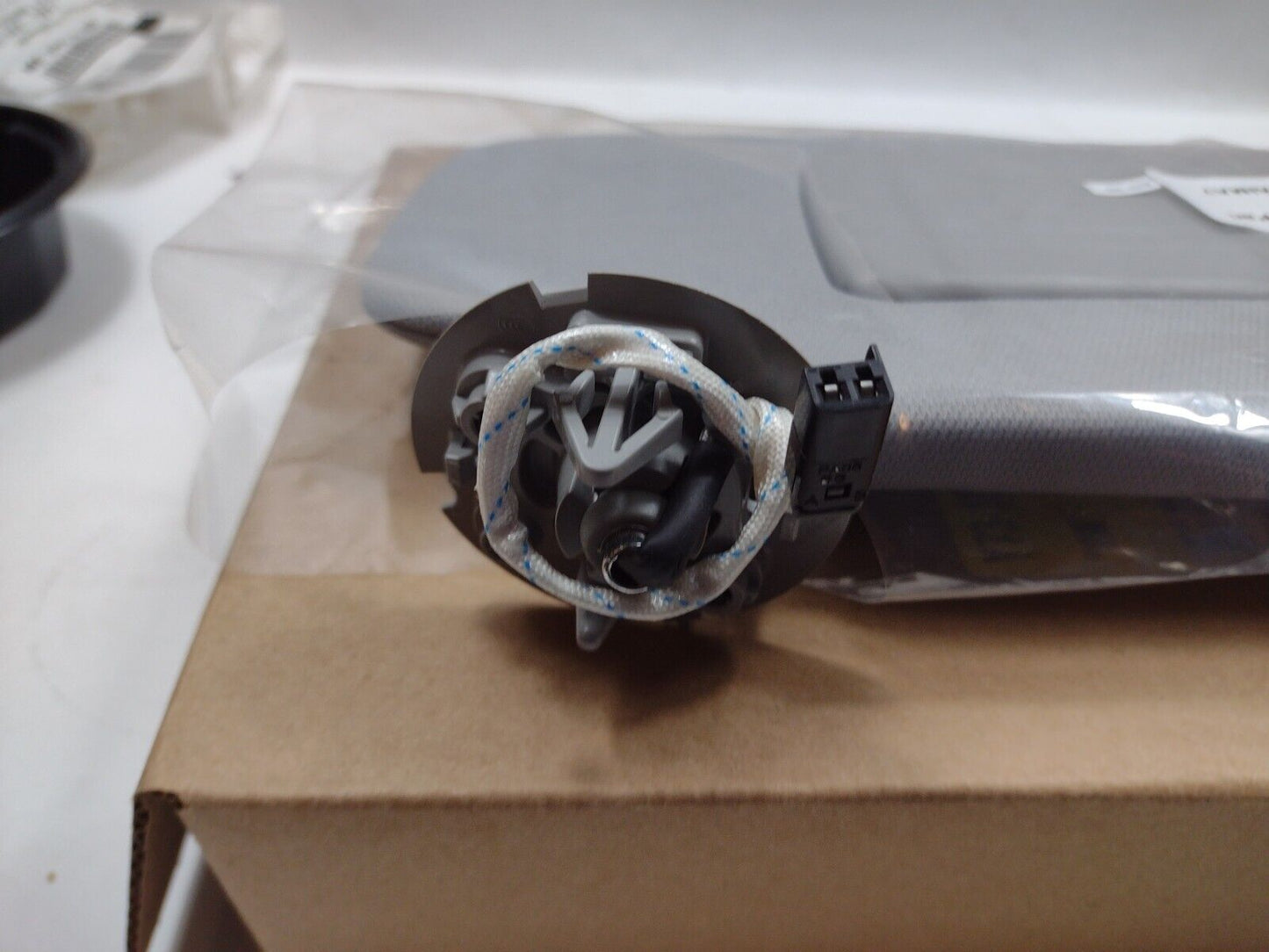 Genuine OEM GM GMC Terrain Light Ash Gray Sunshade 2018-2024 84836048