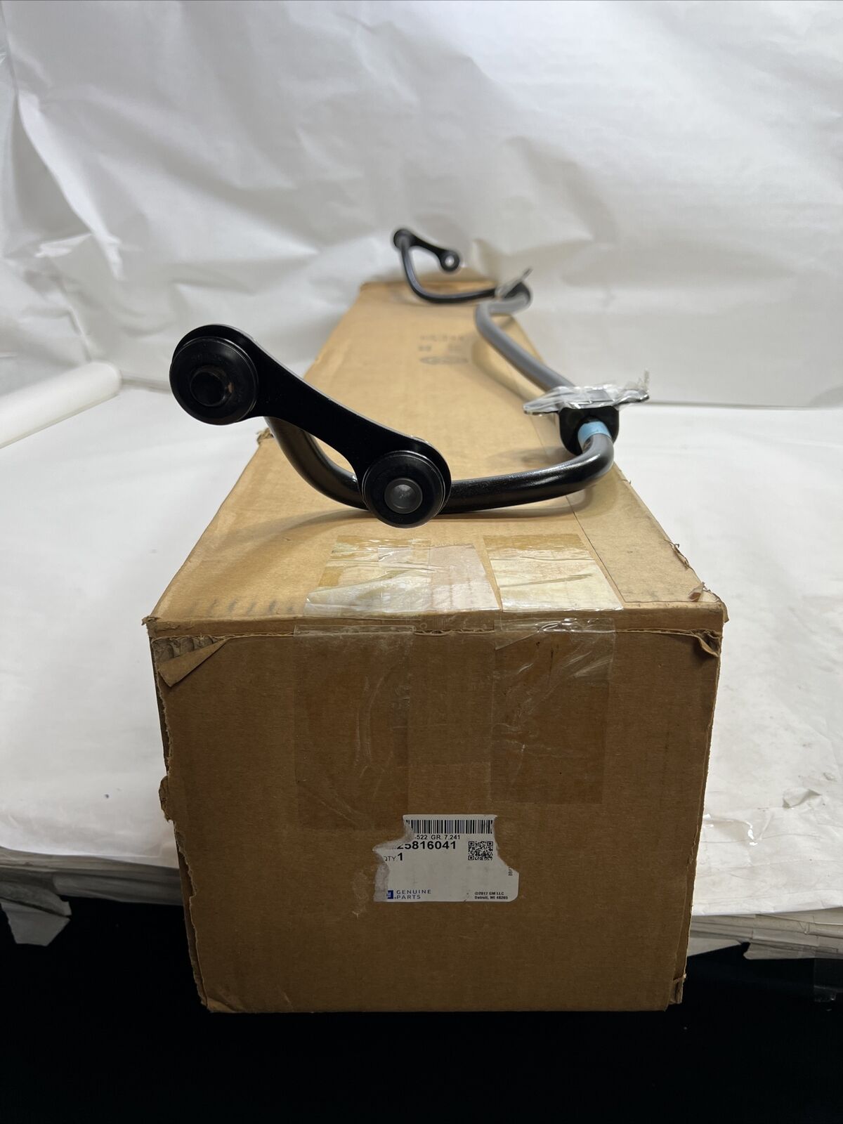 New OEM Genuine GM Chevrolet 2004-2008 Rear Suspension Stabilizer Shaft 25816041