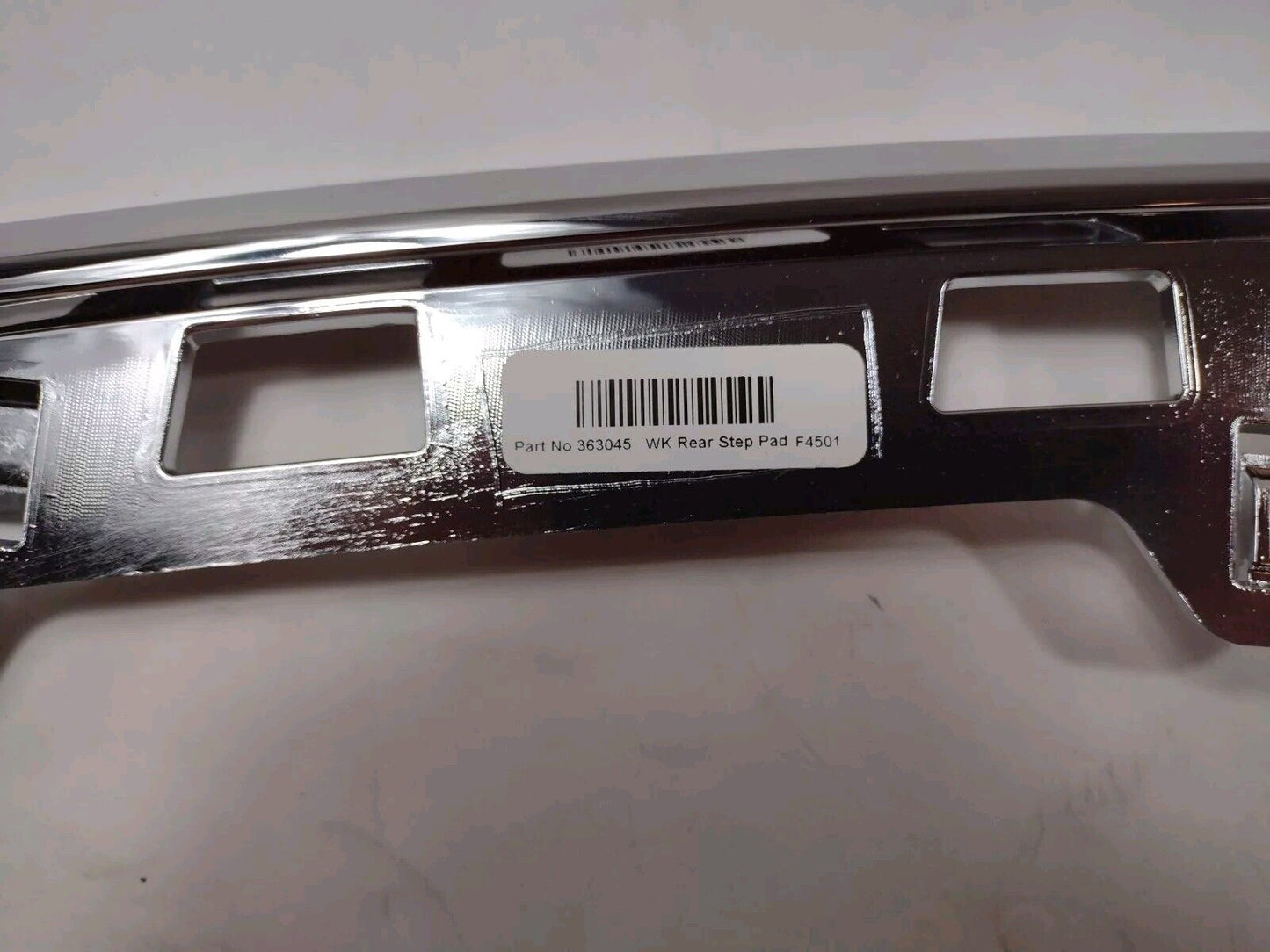 Genuine OEM Mopar Jeep Grand Cherokee Chrome Step Pad 2011-2022 6CG07SZ0AB