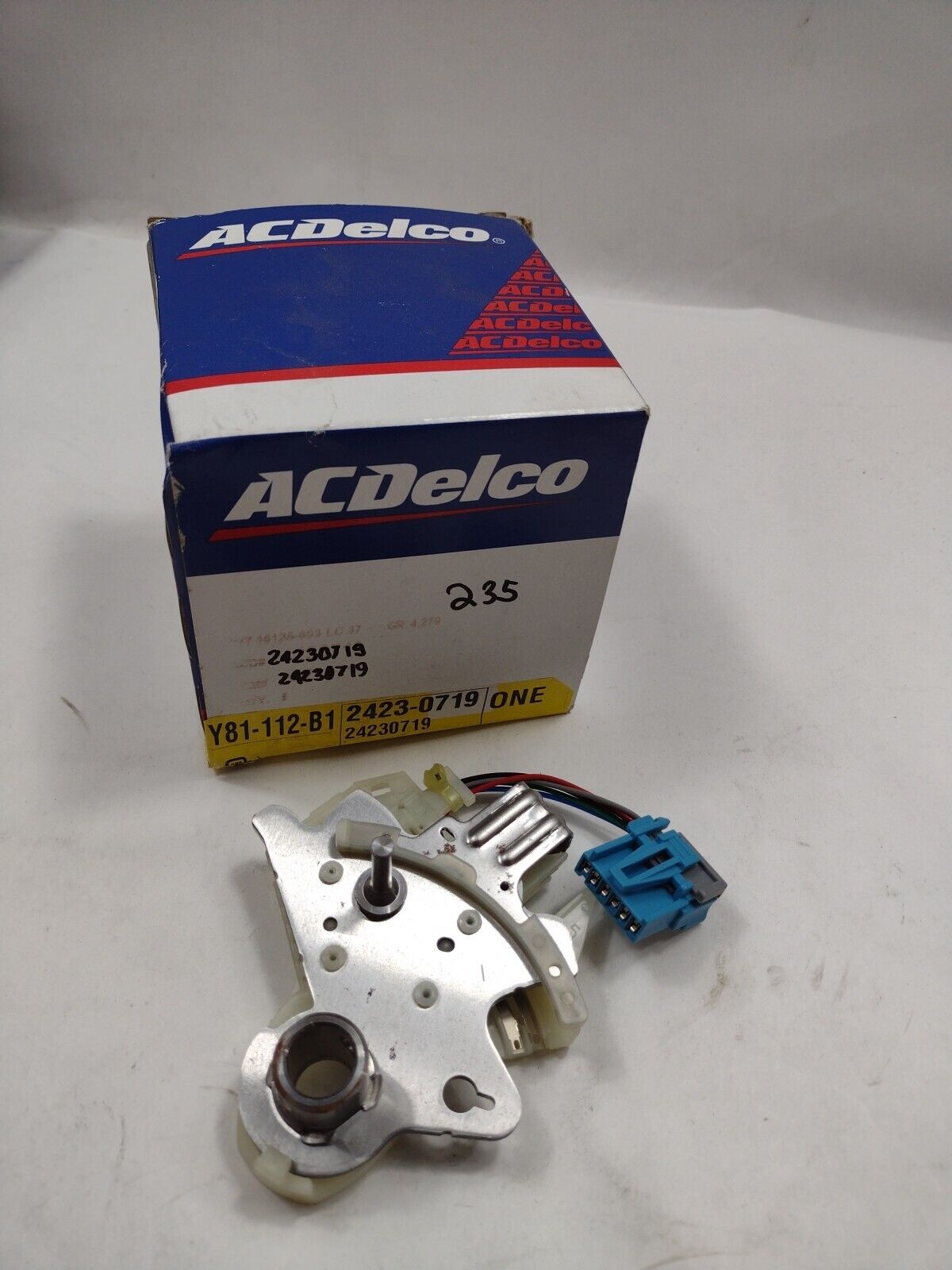 GM Genuine Parts 24230719 Automatic Transmission Manual Shaft Detent Lever