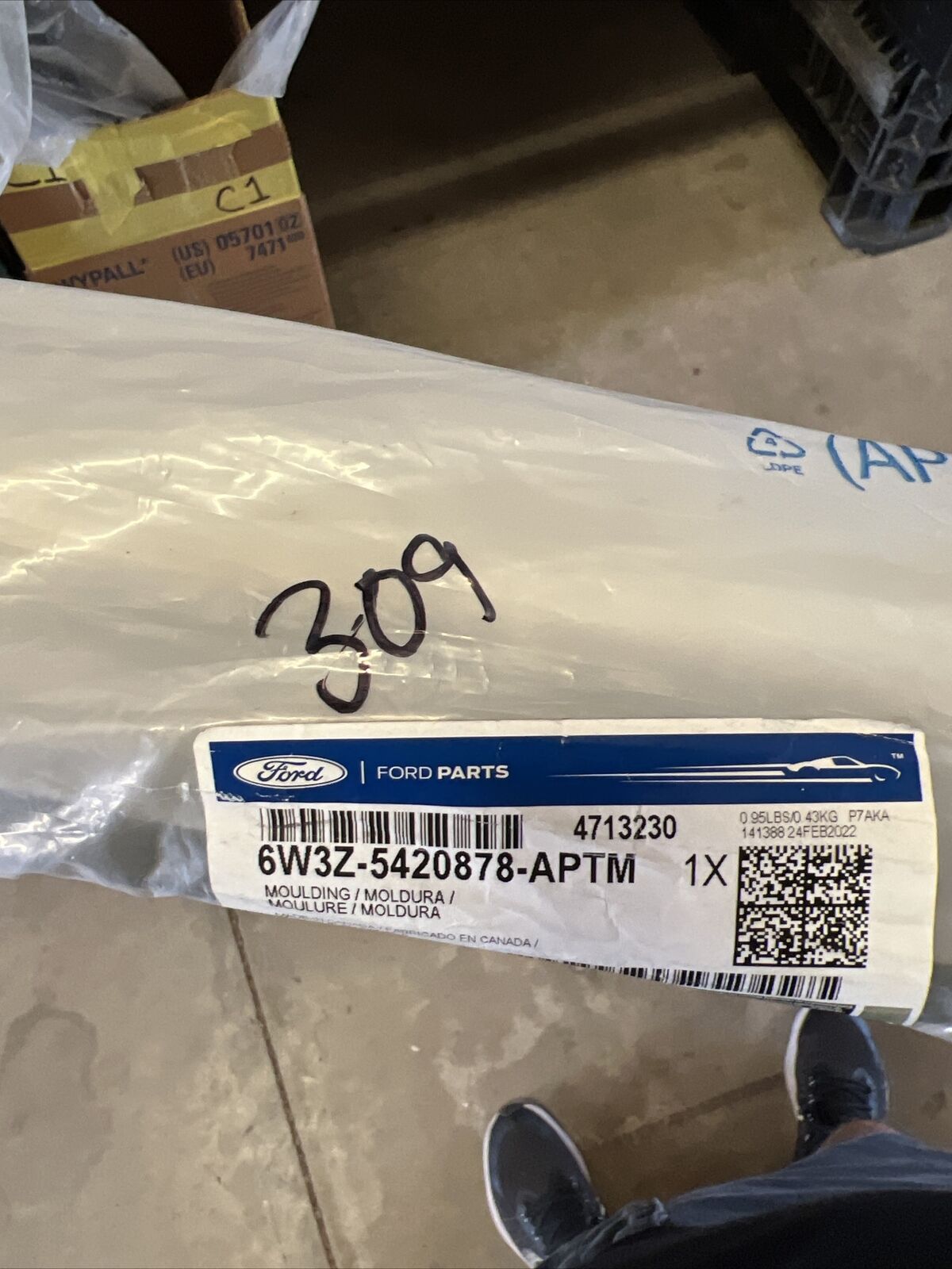 New OEM Genuine Ford 2006-2008 Right Passenger Side Body Molding 6W3Z5420878APTM