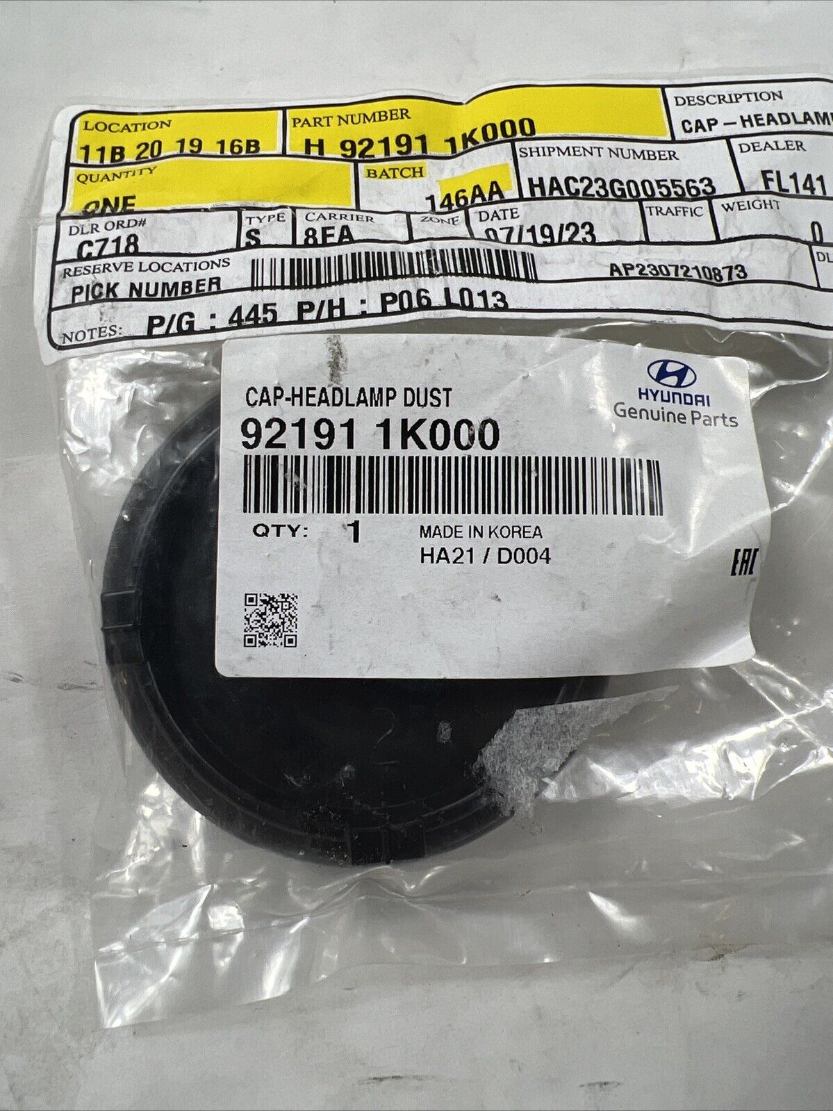 Genuine OEM Hyundai Elantra Head Light Lamp Dust Cap Cover 2011-2017 921911K000