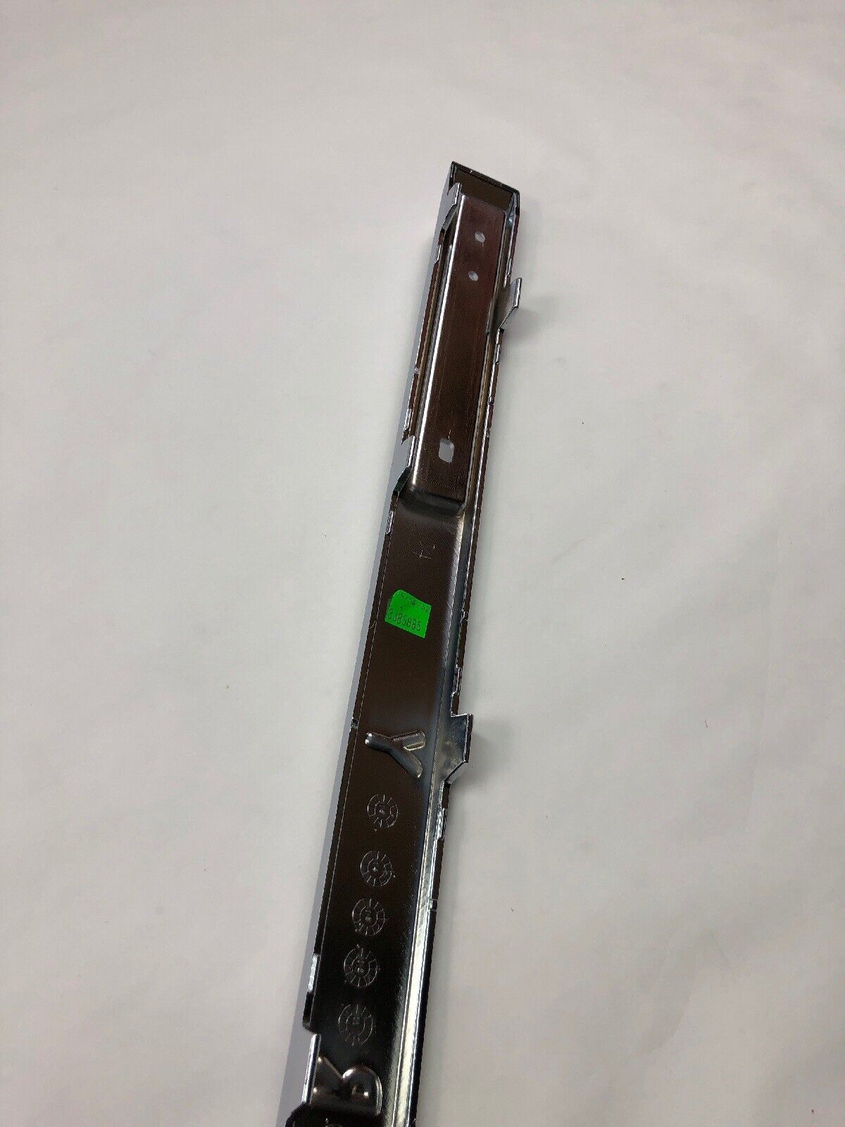 New OEM Mercury Mountaineer Chrome Bumper Trim Molding 2008-10 8L9Z17232B