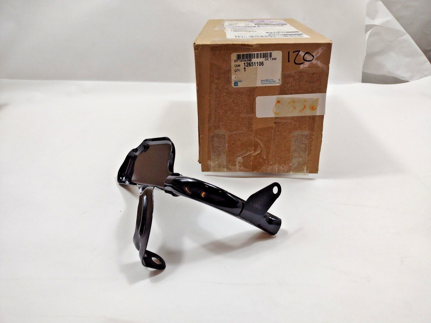 NEW Genuine OEM GM Front Engine Oil Filter Drain Deflector 12651106