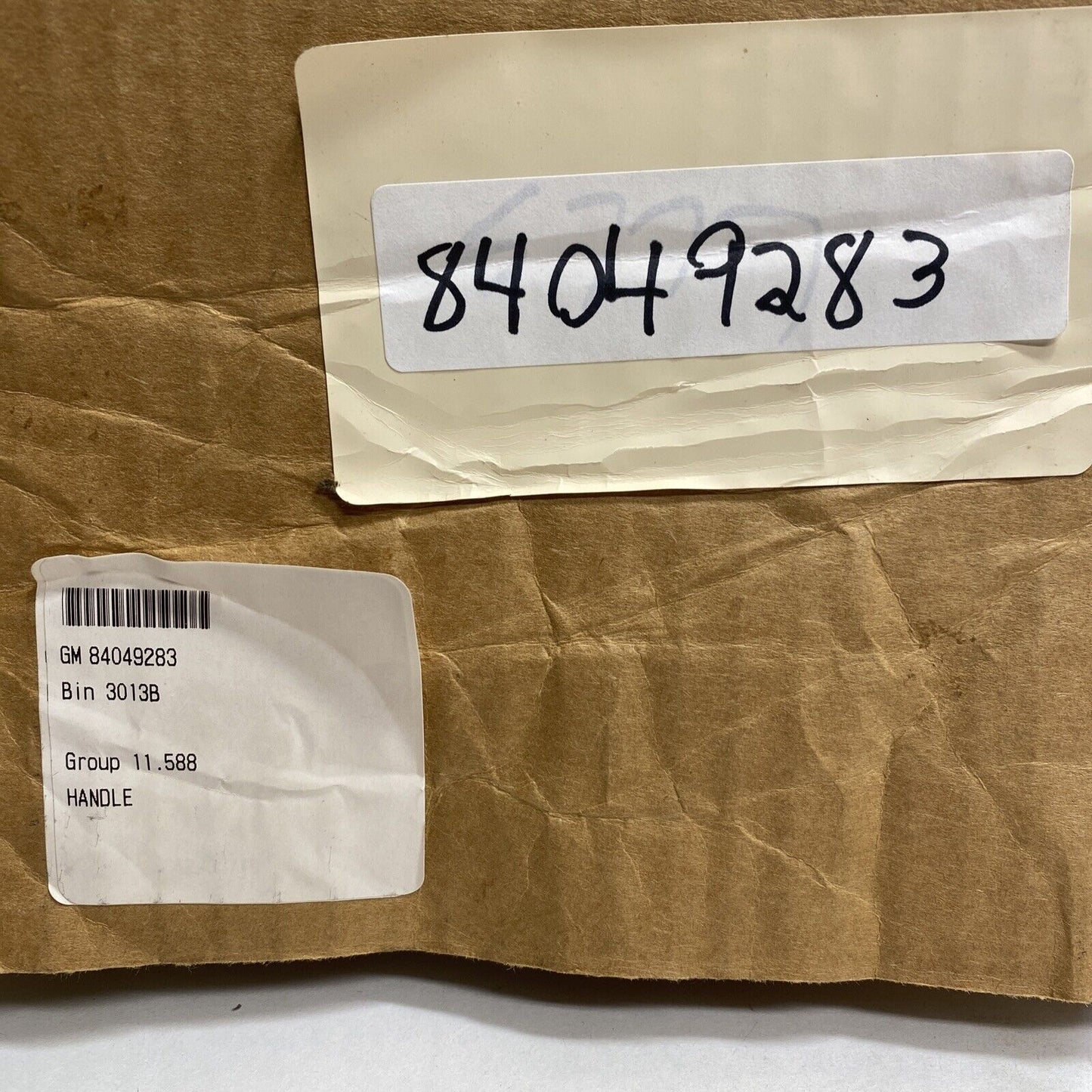 New OEM Genuine GM Seat Handle LH Driver Side Traverse, Cruze, 84049283