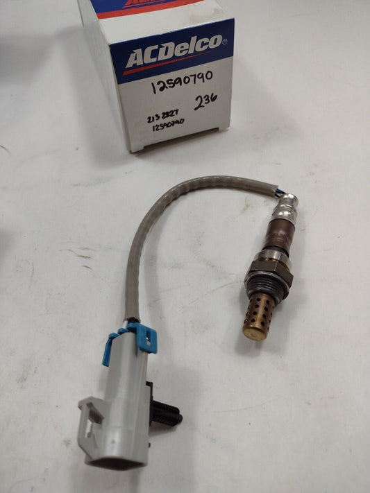 GM Genuine Parts 12590790 Oxygen Sensor