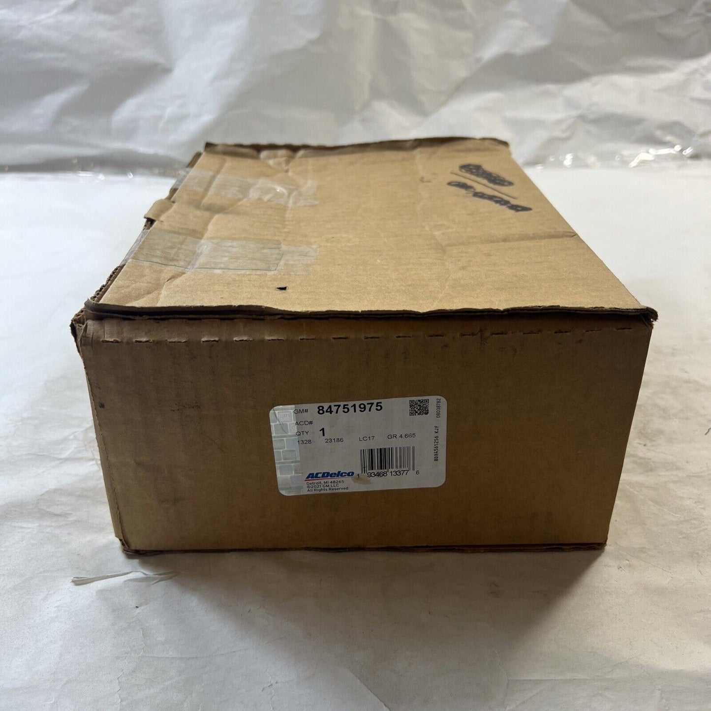 Genuine OEM GM Sierra Front Passenger Side Disc Brake Caliper Assembly 84751975