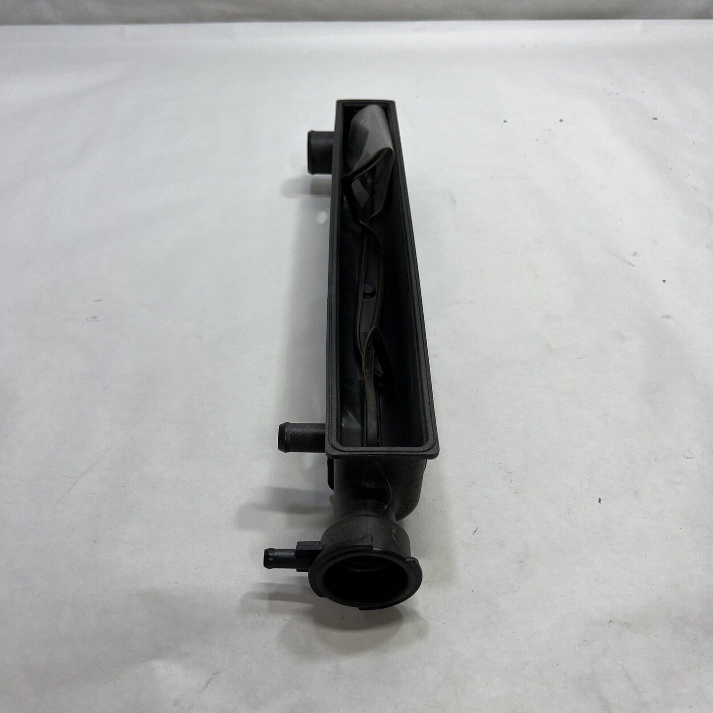 New OEM GM Radiator Outlet Tank Assembly ACDelco 3092205