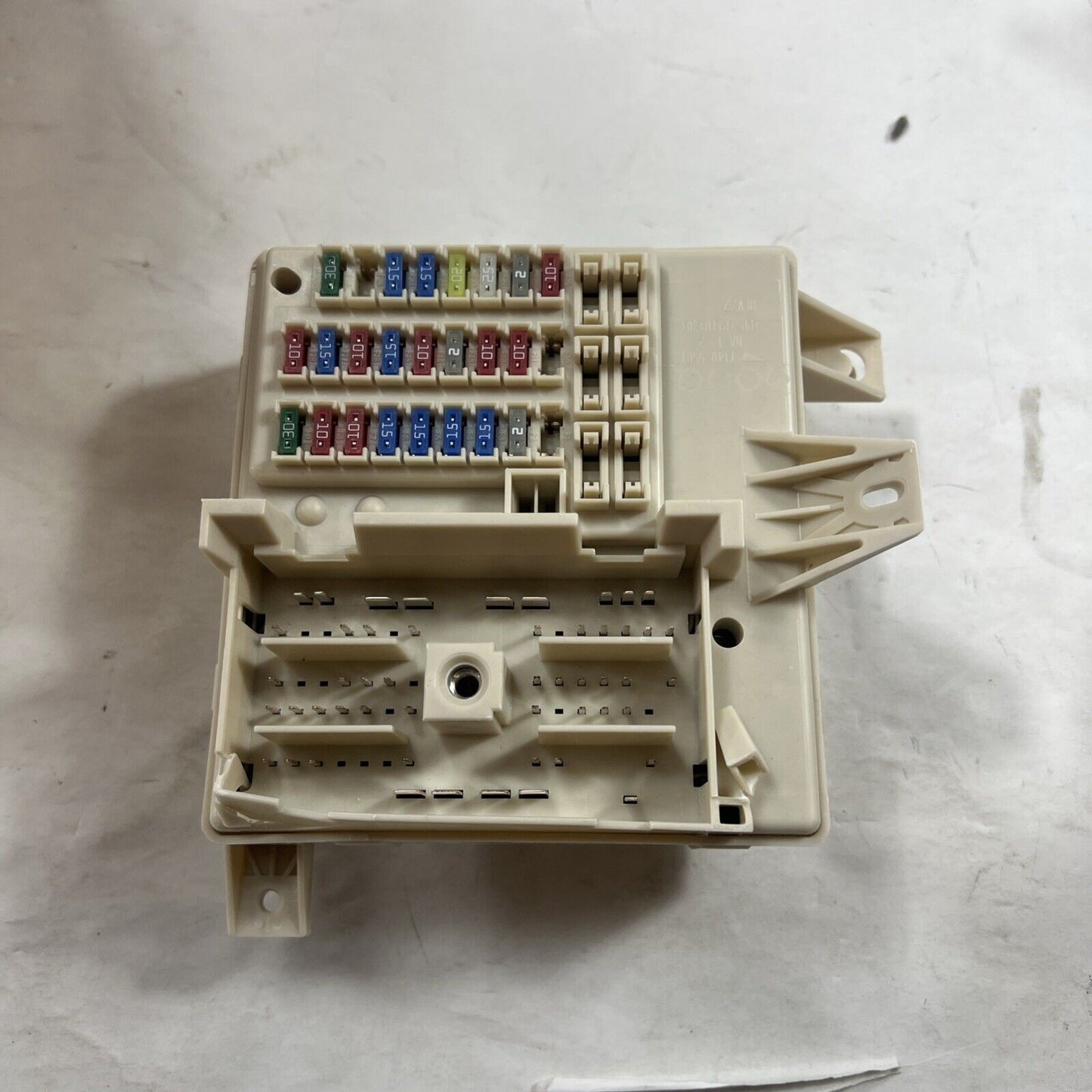 Genuine OEM GM Saturn Outlook Wiring Harness Junction Block 2009-2010 20934633