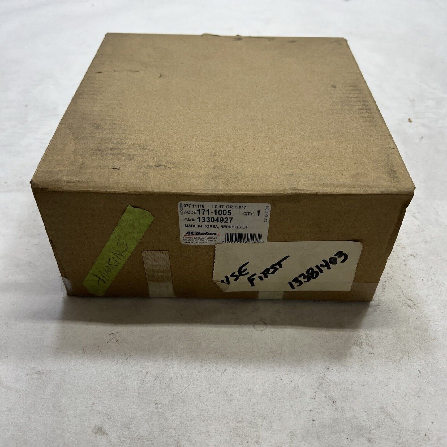 Genuine OEM GM Rear Drum Brake Shoes Set 13304927