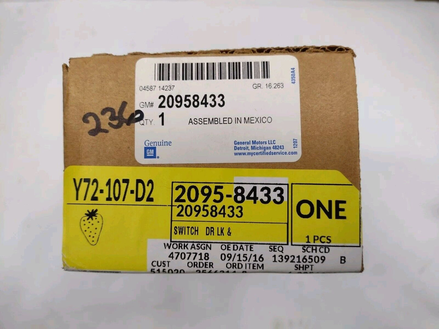 Genuine OEM GM Driver Side Door Lock and Window Switch 20958433