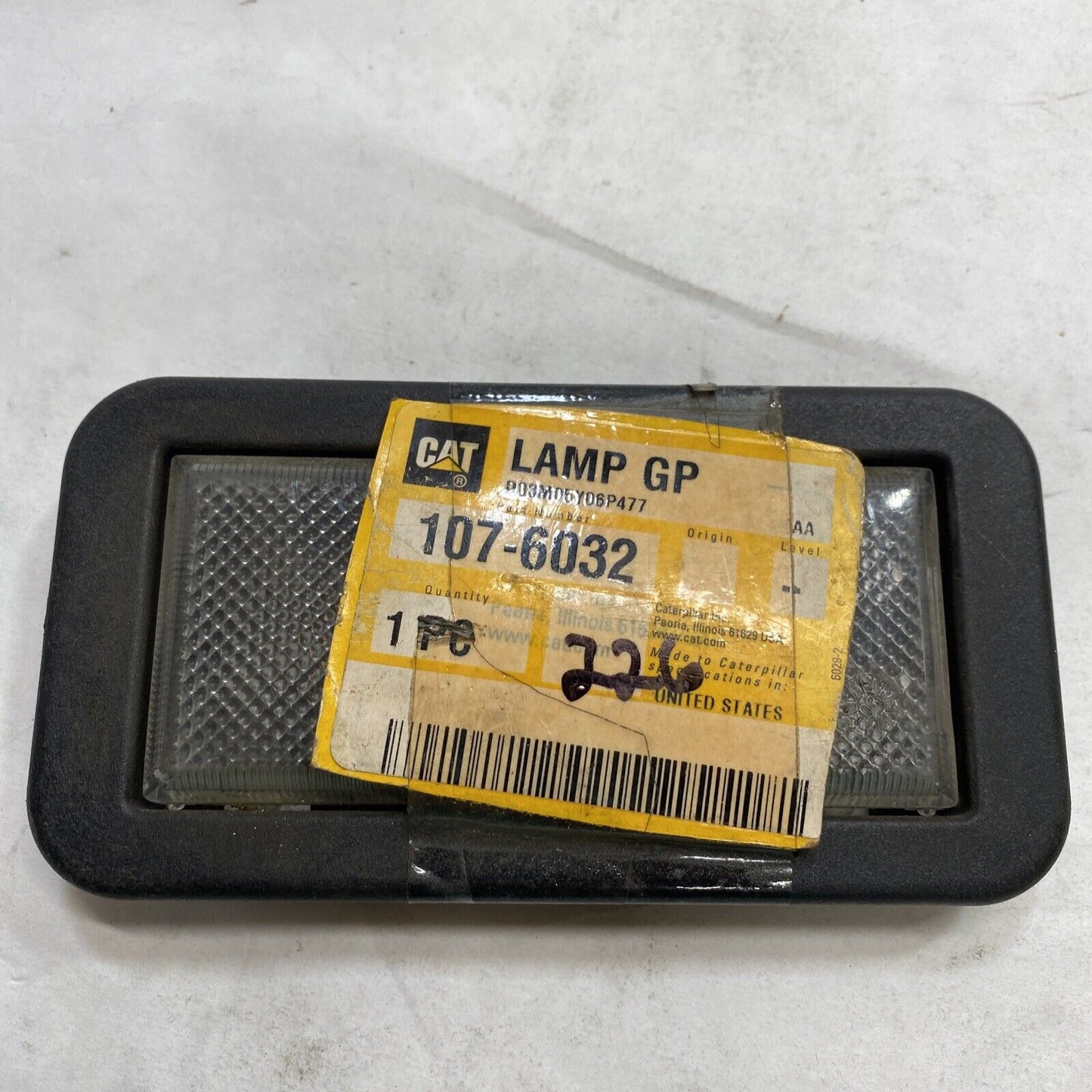New OEM CAT DOME Light Lamp Caterpillar Lamp Caterpillar 107-6032