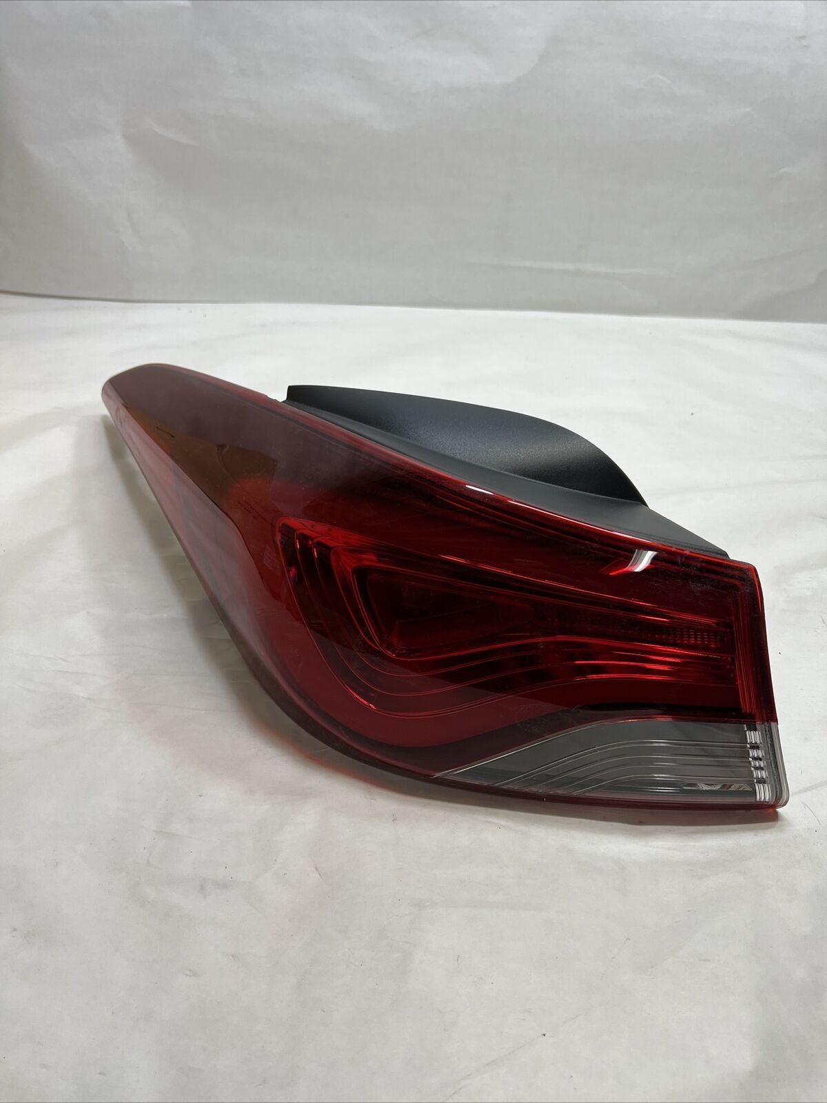 New OEM Hyundai Driver Side Outer Tail Light GENUINE 2014-16  924013X310