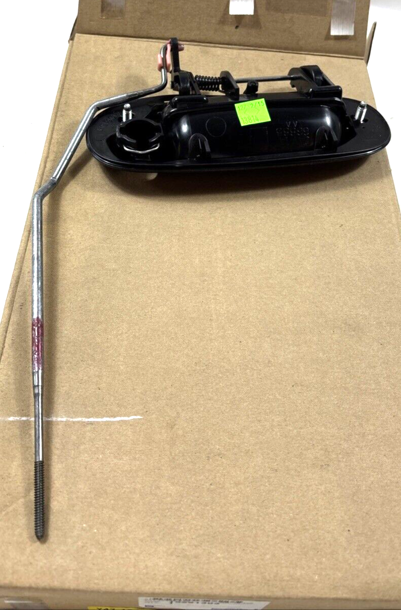 Gneuine OEM GM Chevrolet Trailblazer Exterior Door Handle 2002-2009 15291303