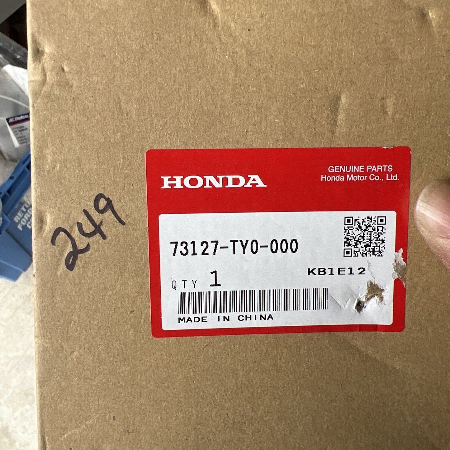 New OEM Genuine Honda CR-V 2017-2021 Rubber Windshield Dam 73127TY0000