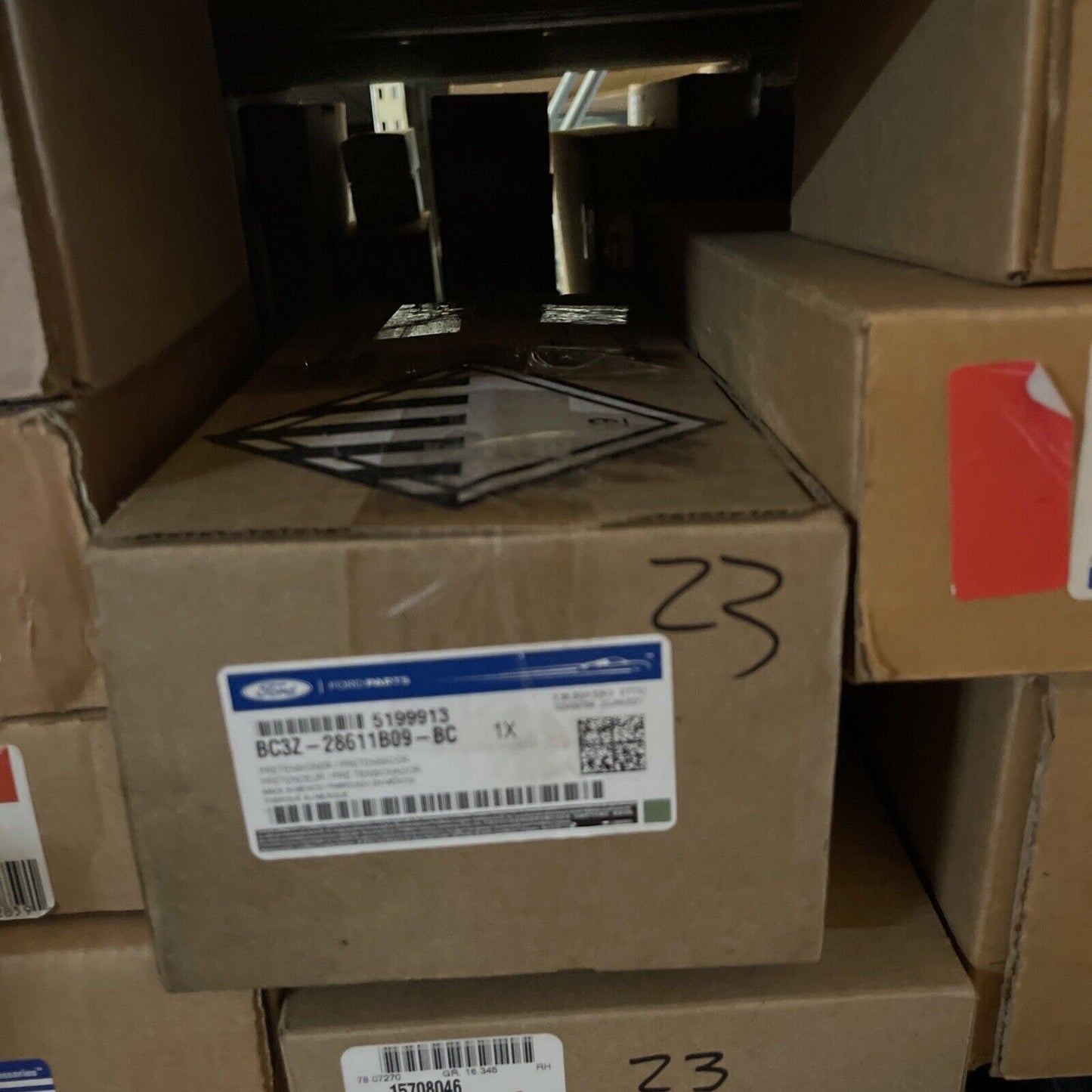 New OEM 2011 F-250 Super Duty Front Seat Belt Driver Side Left BC3Z28611B09AC