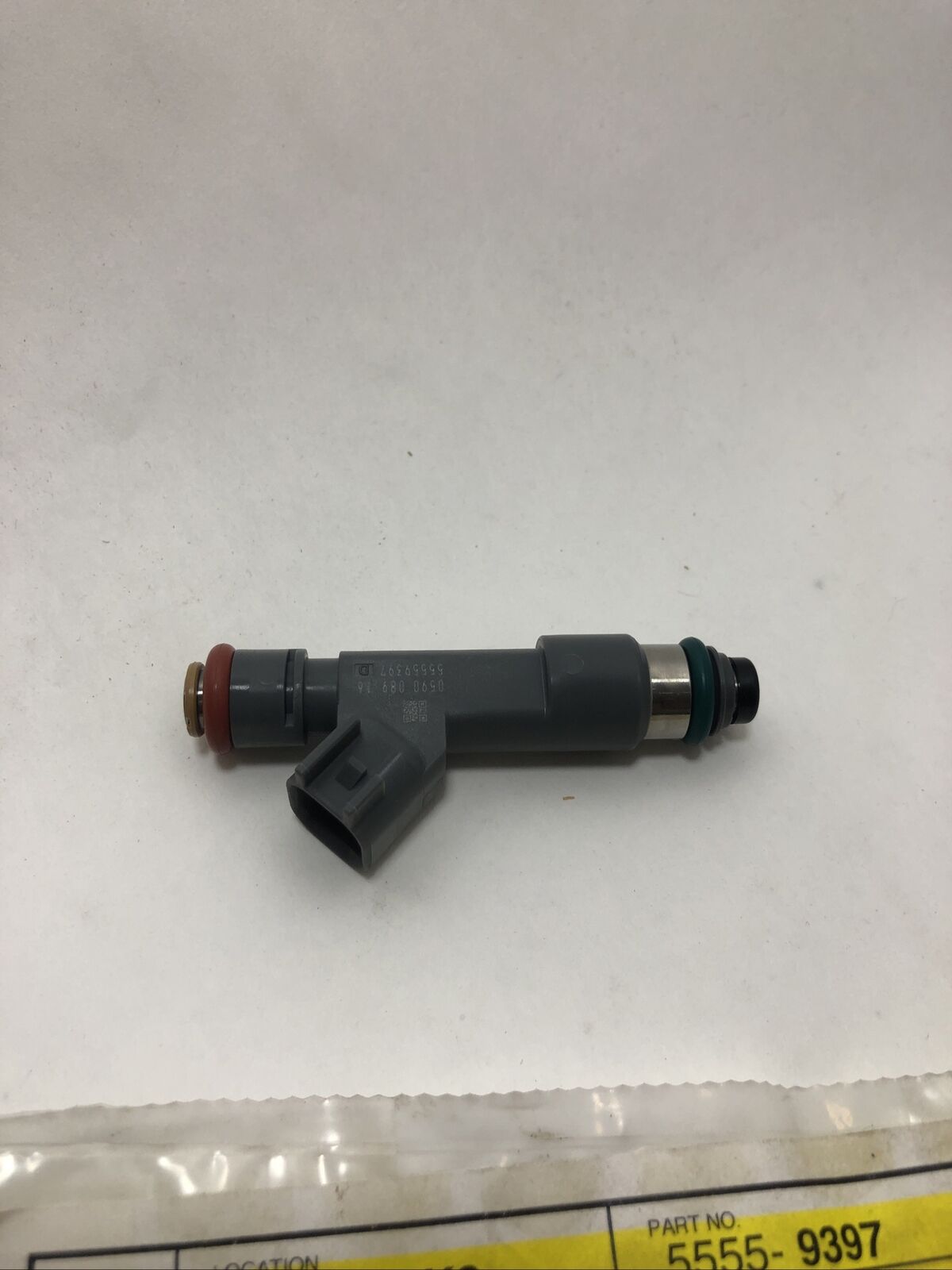 New OEM SAAB Fuel Injector 2007-2011 9-3 2.0L I4  55559397