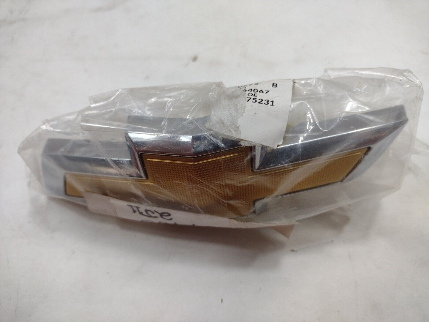 Genuine OEM GM Chevrolet Camaro Grille Emblem Bowtie 2014-2024 23269466