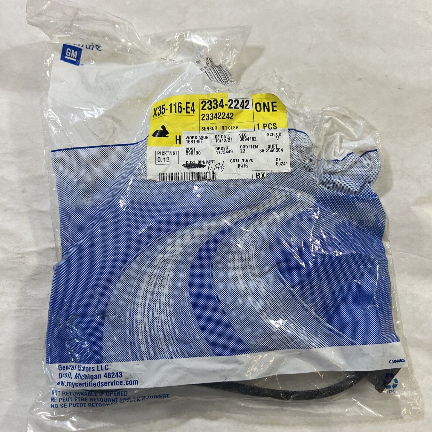 Genuine OEM GM Yukon Tahoe Rear Closure Hands Free Lower Sensor 15-20 23342242