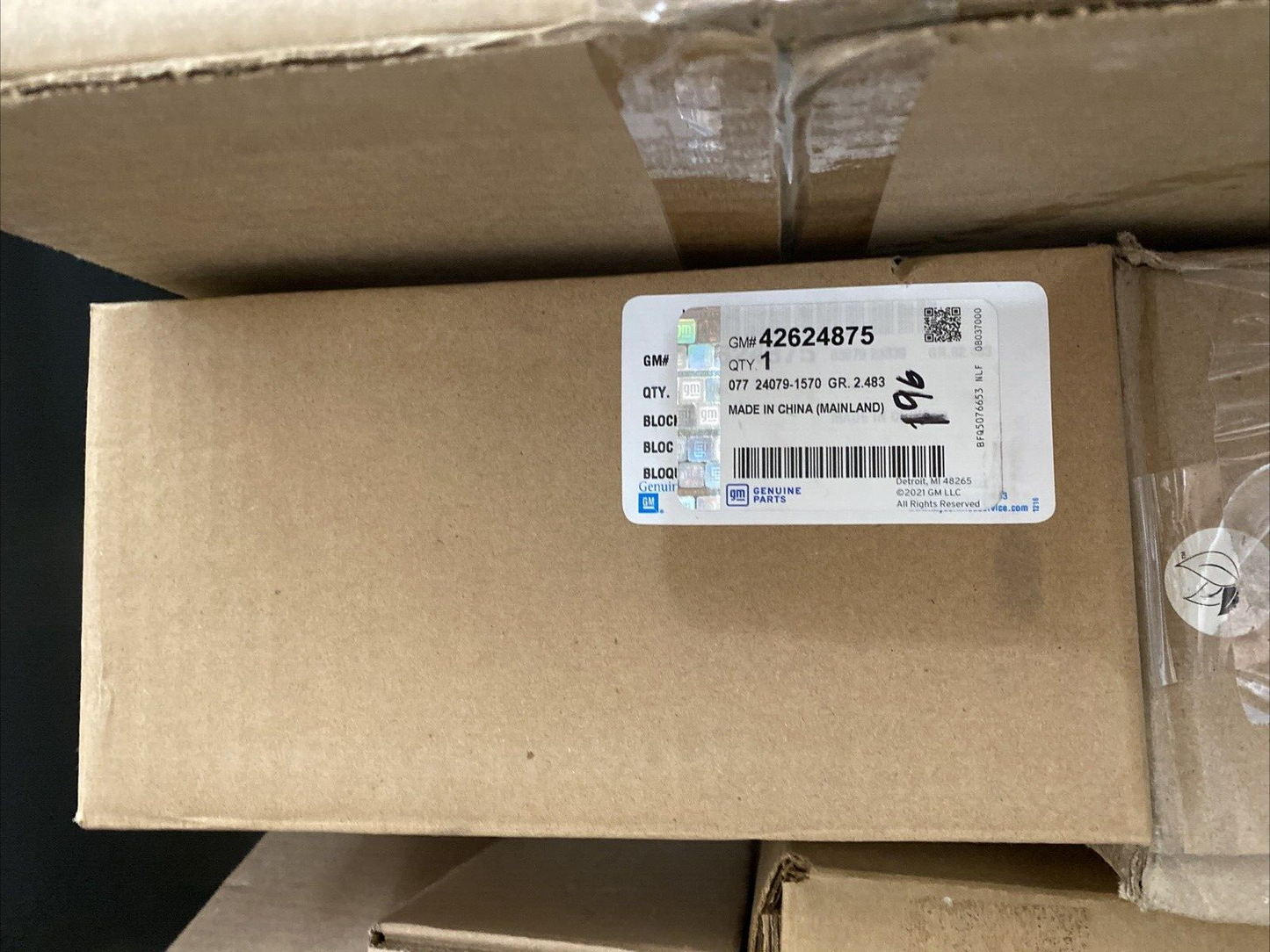 Genuine OEM GM Chevrolet Engine Wiring Harness Junction Block 2018-2021 42624875