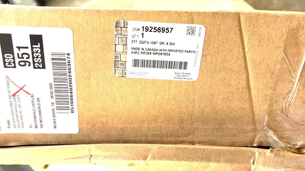 Genuine OEM GM Rocker Panel Molding Assembly 19256957