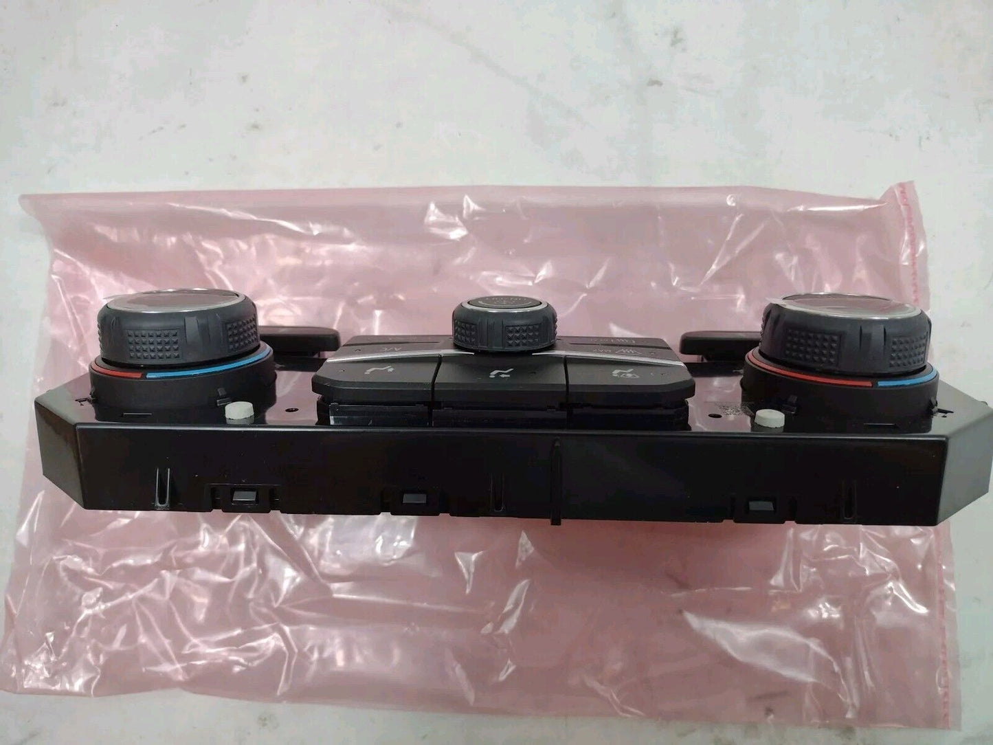 GM Genuine Parts 84963887 Heater and Air Conditioning User Interface Control