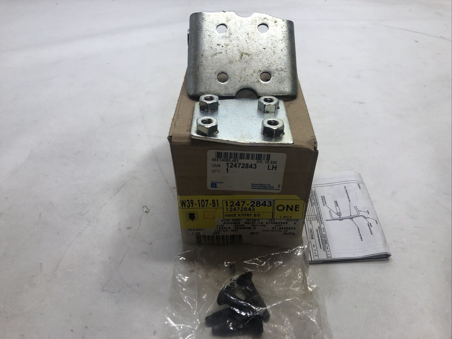 New OEM Genuine GM Chevy Silverado Door Hinge-Lower Left 12472843