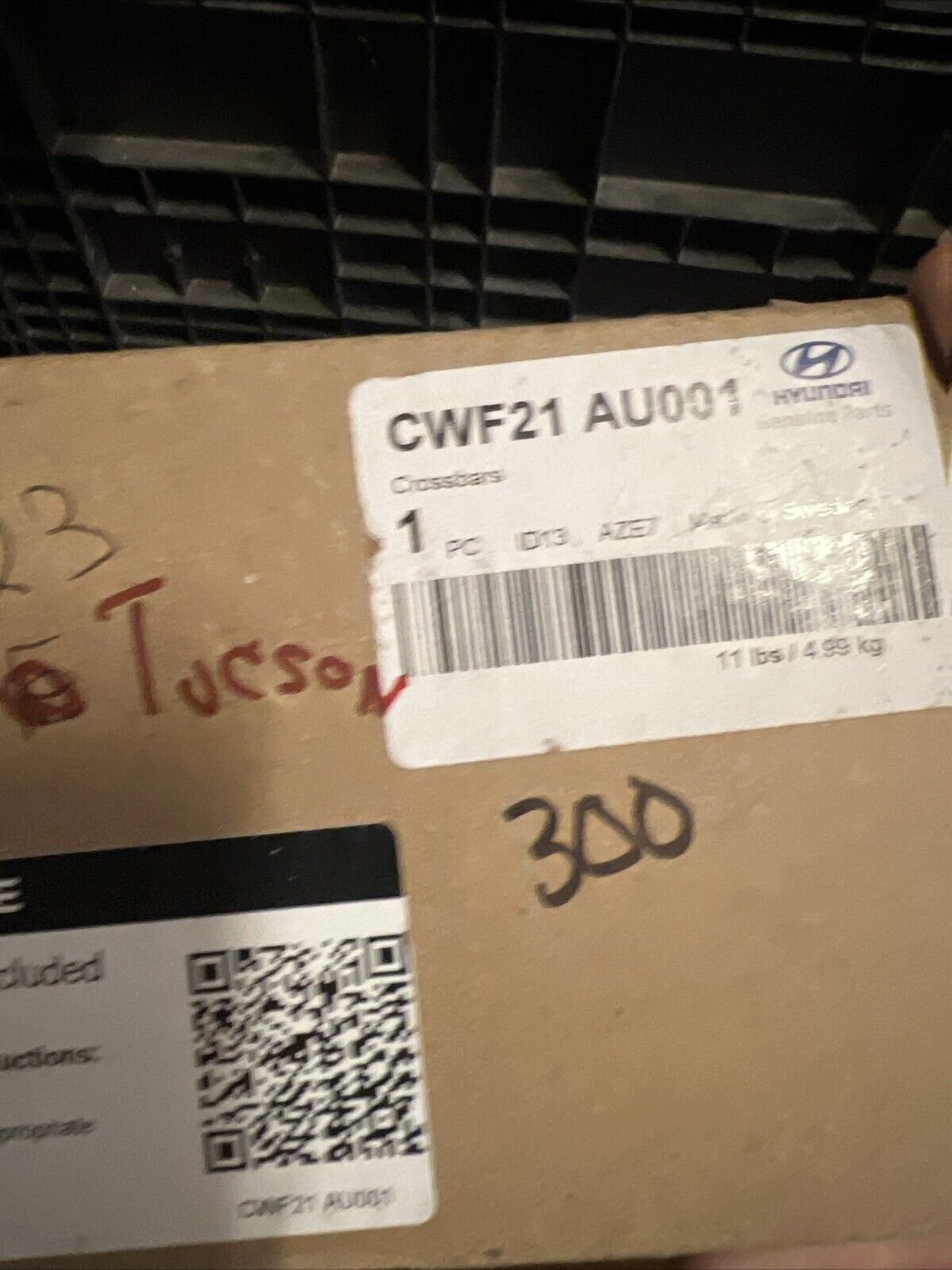 Genuine OEM Hyundai Tuscan Roof Rack Rails Crossbars 2022-2024 CWF21AU001