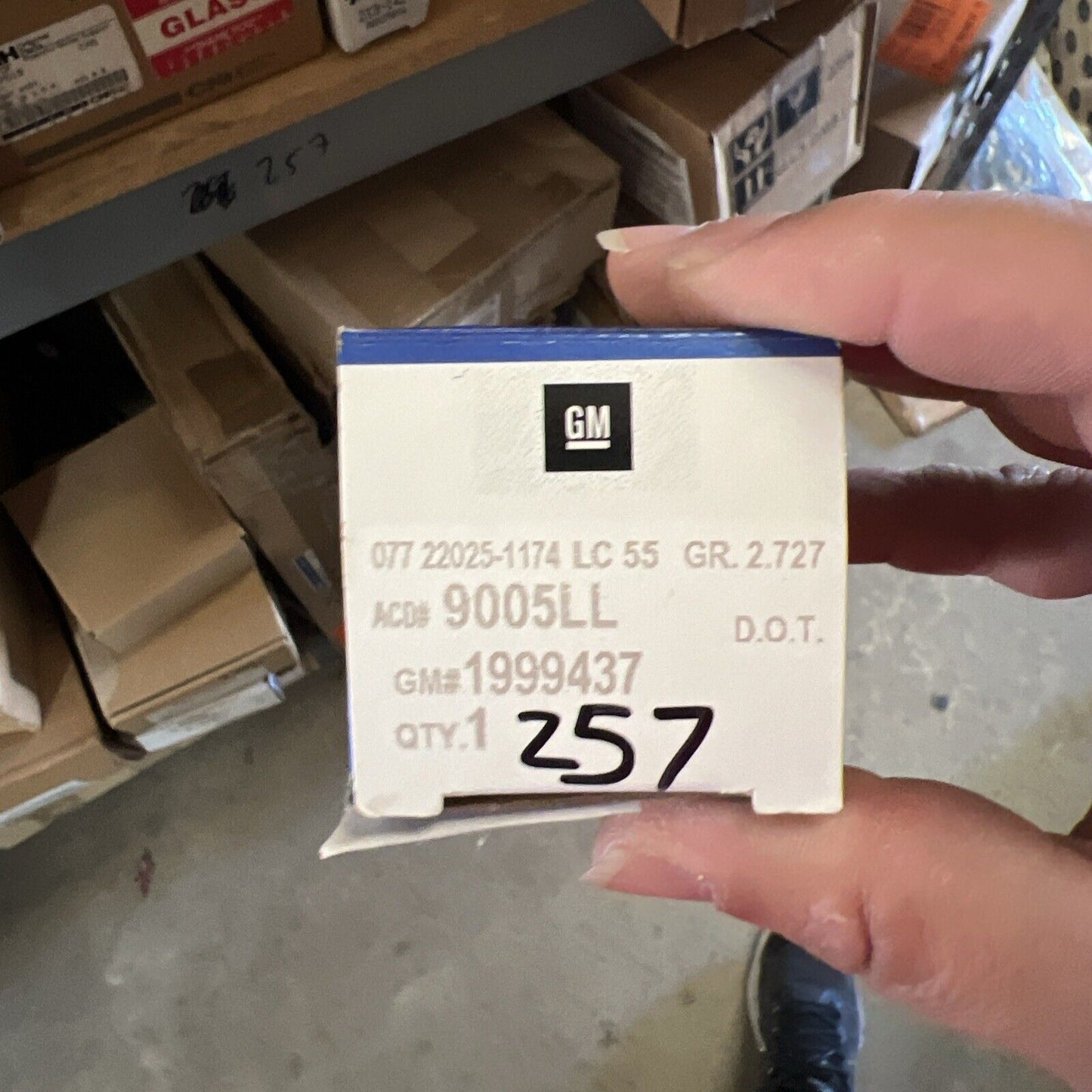 Genuine OEM GM Traverse Headlight Headlamp Bulb 2001-2016 1999437