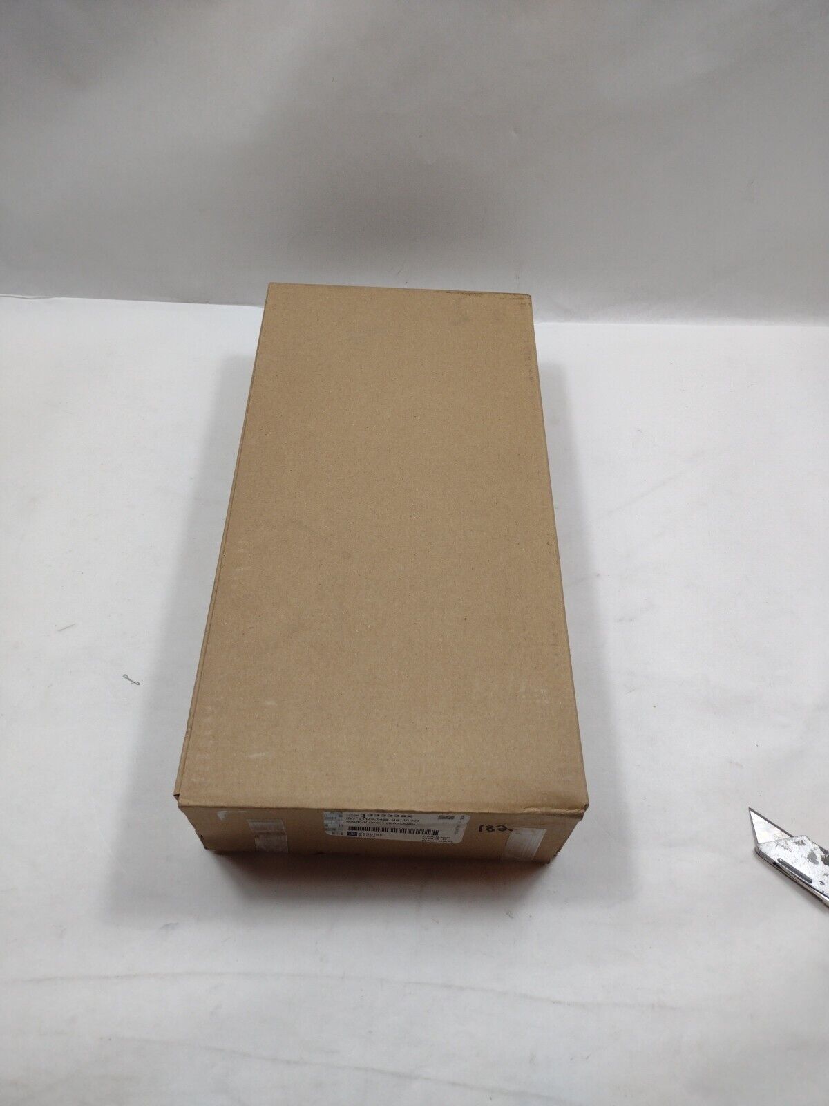 Genuine OEM GM Buick Verano Left Driver Side Sunvisor Sun Visor 12-17 13333362