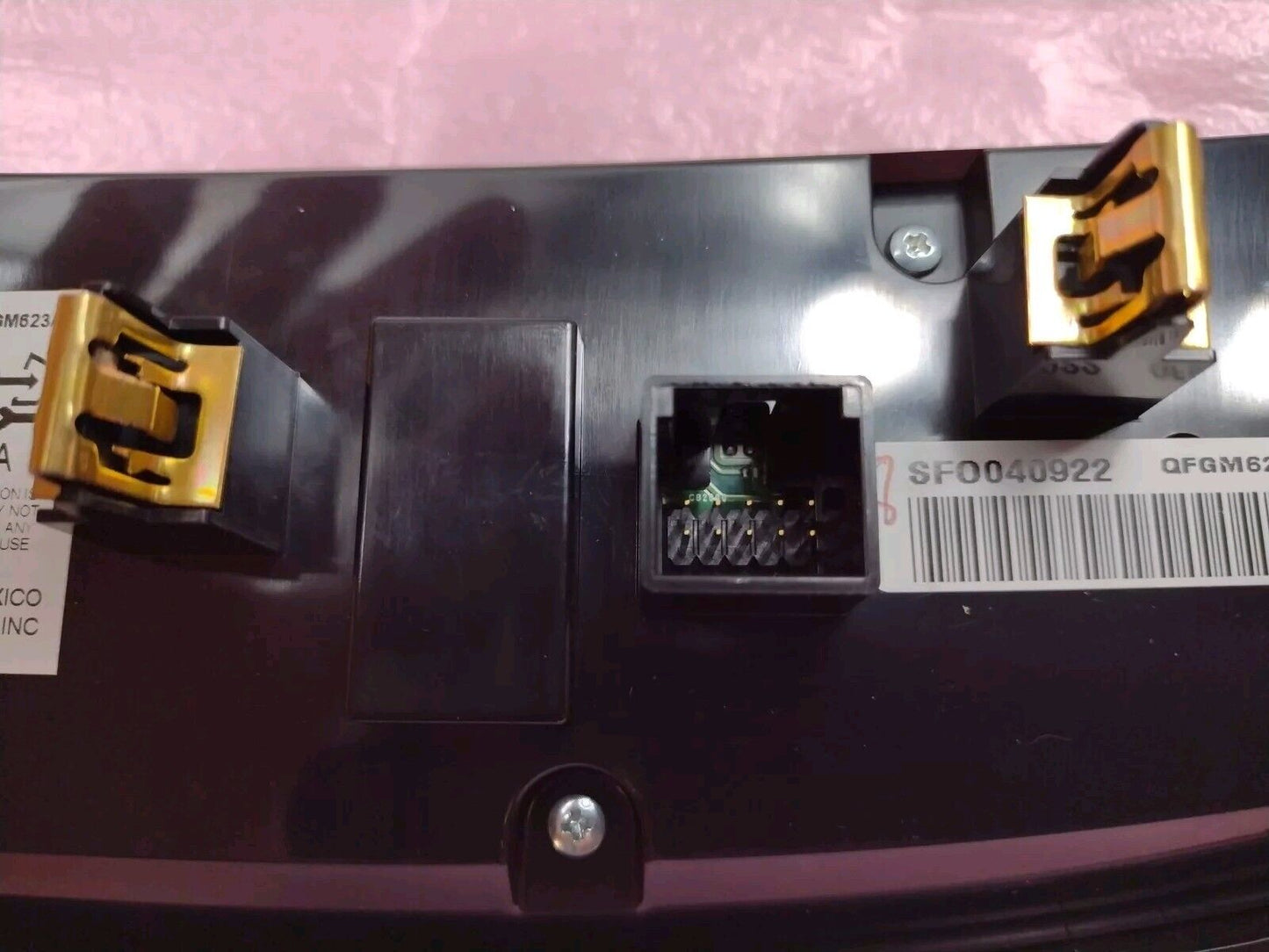 Genuine OEM GM Chevy Traverse Air Conditioning Interface Control 18-24  85129658