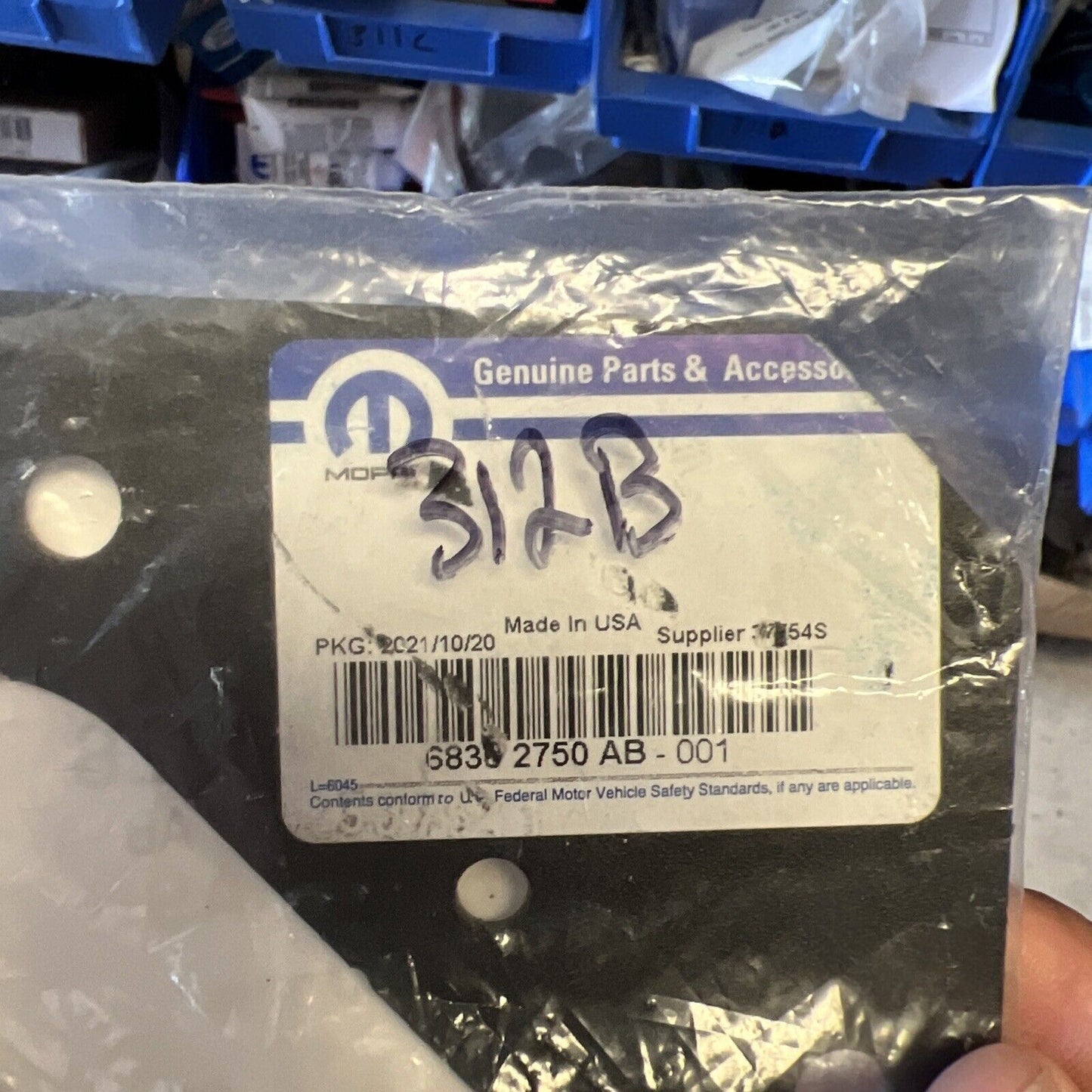 New OEM Genuine Mopar 1500 2019-2023 Right Plate 68362750AB