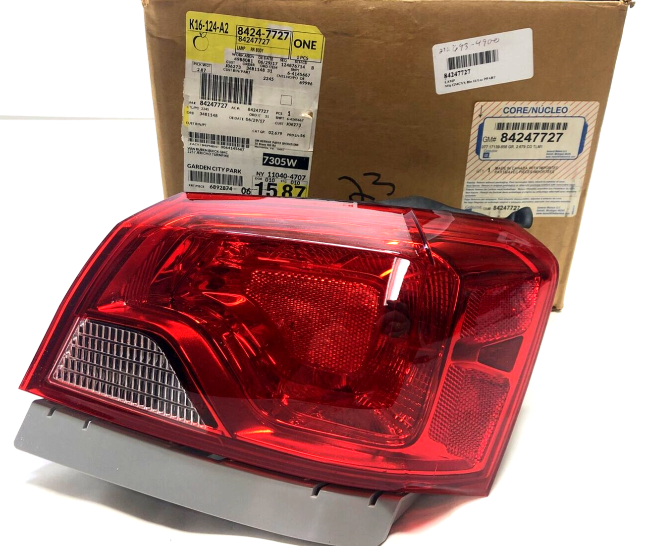New OEM Genuine GM Chevy Impala 14-20 Rear Passenger Side Tail Light 84247727