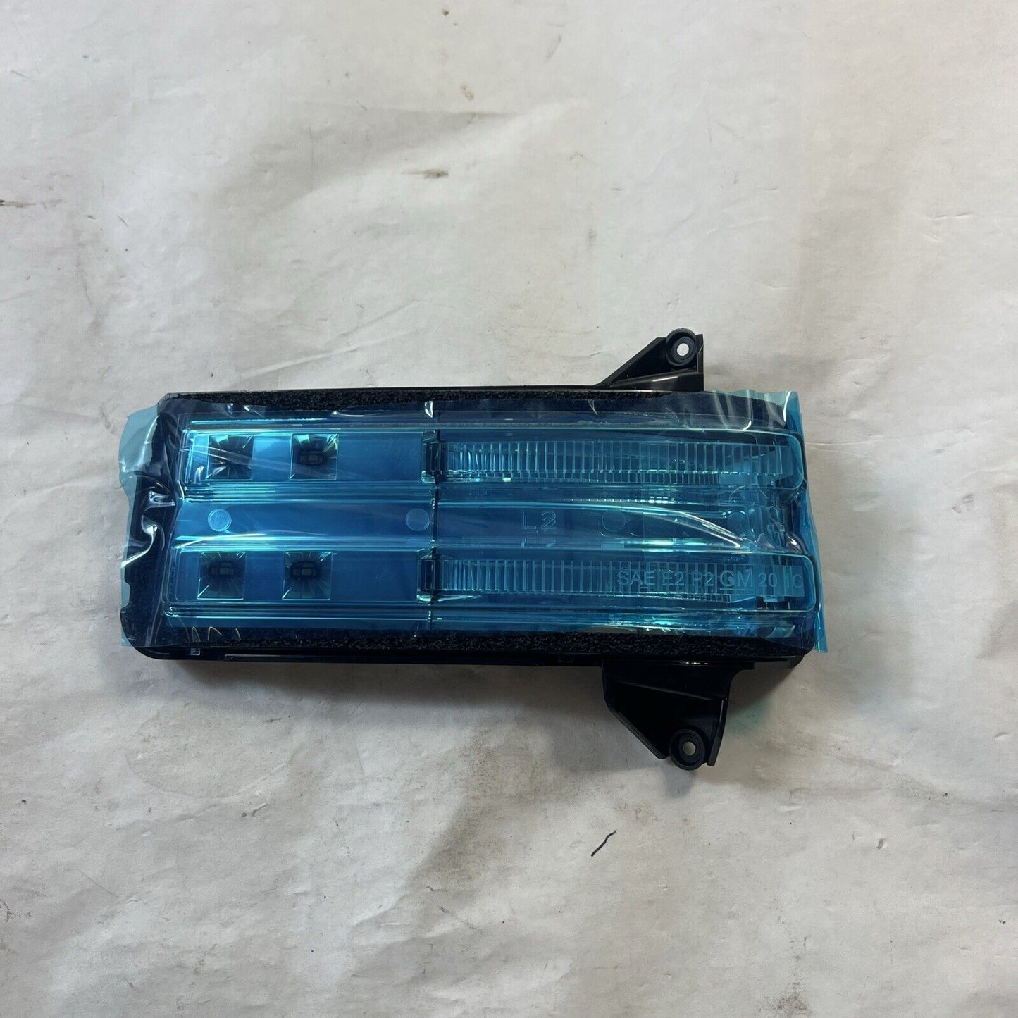 Genuine OEM GM Silverado 1500 2500 Left Driver Side Lamp 2020-2024 84468925