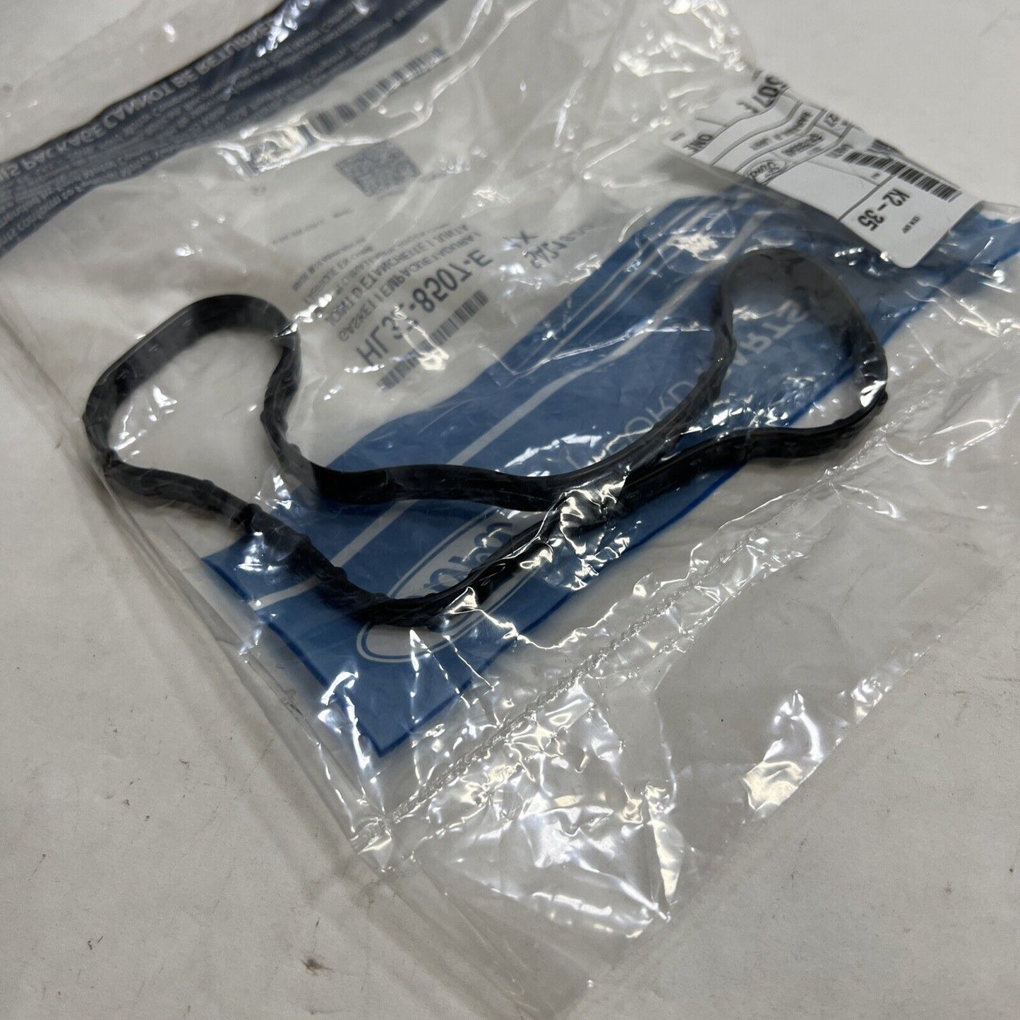 New OEM Genuine Ford Auxiliary Pump Gasket HL3Z8507E