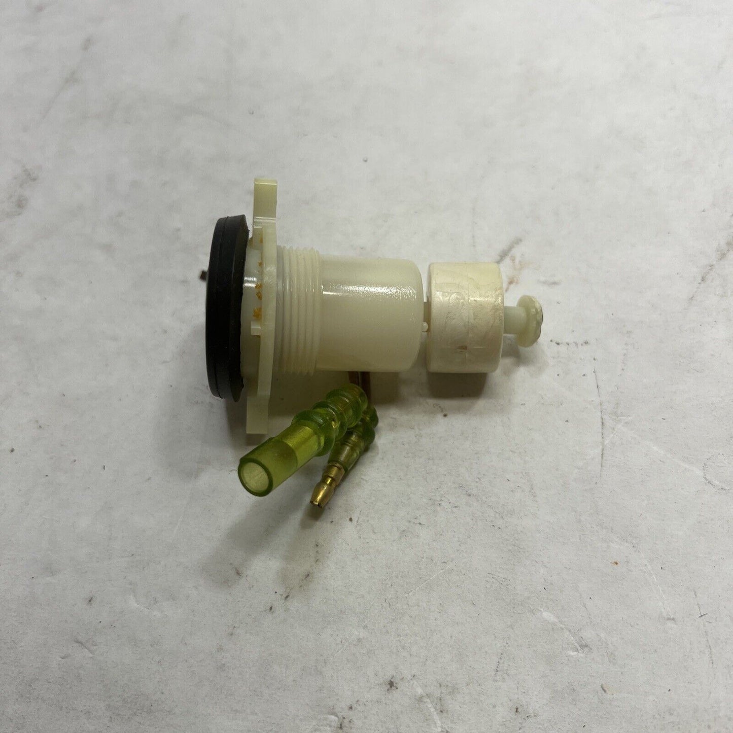 1-82480-043-0 ISUZU WATER LEVEL SWITCH 1-82480043-0