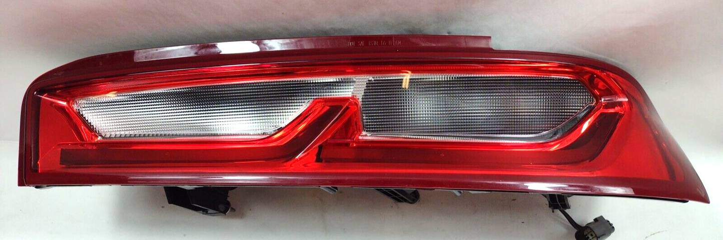 Genuine OEM GM Chevrolet Camaro Passenger Side Tail Light 2016-2018 84136771