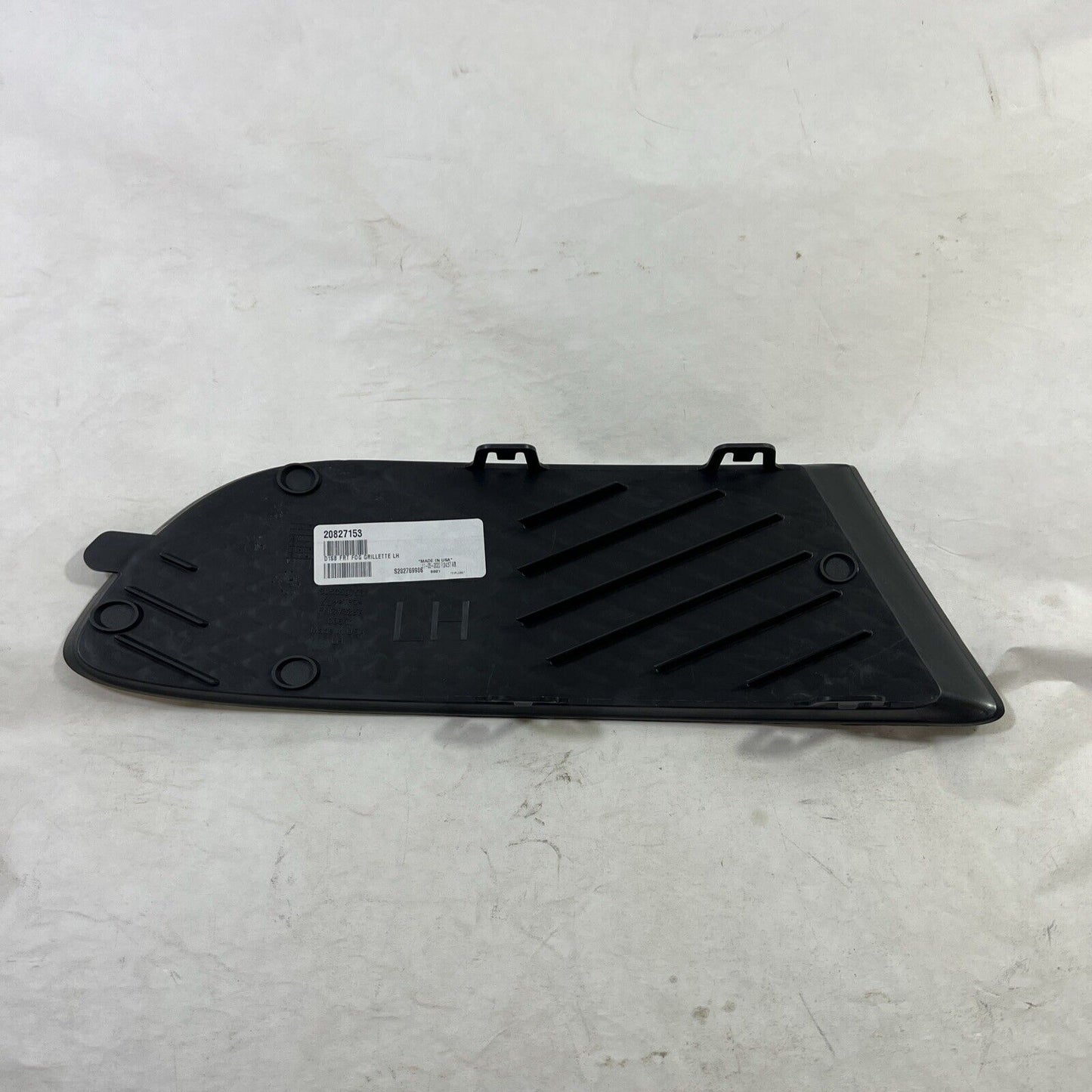 Genuine OEM GM Left Driver Side Bezel 2012-2017 20827153