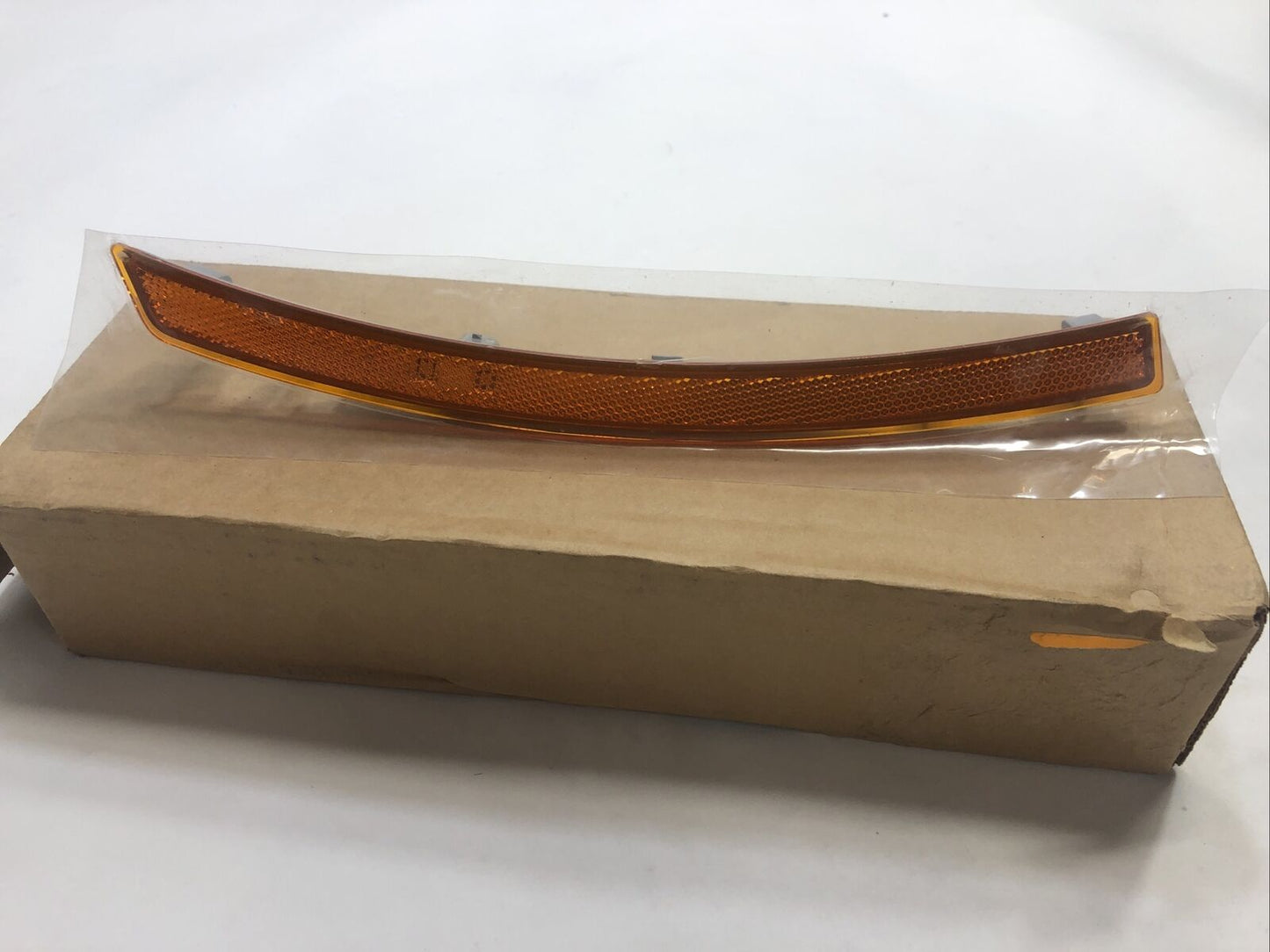 New OEM Genuine GM Chevy Corvette Side Marker 2014-2019 GM 22771197